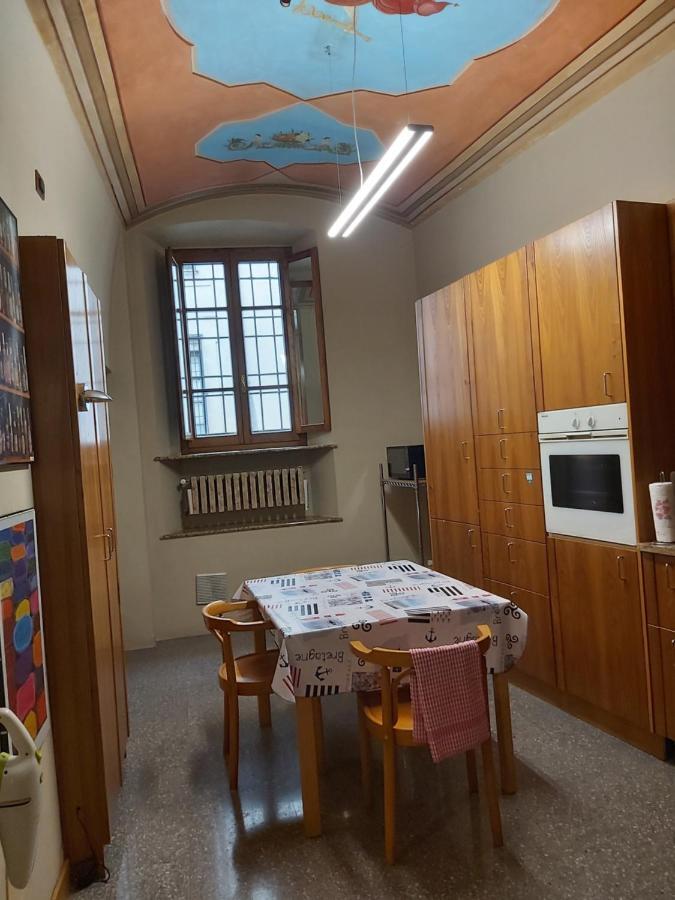 Appartamento Pallavicino Nel Centro Storico Di Cremona Bagian luar foto