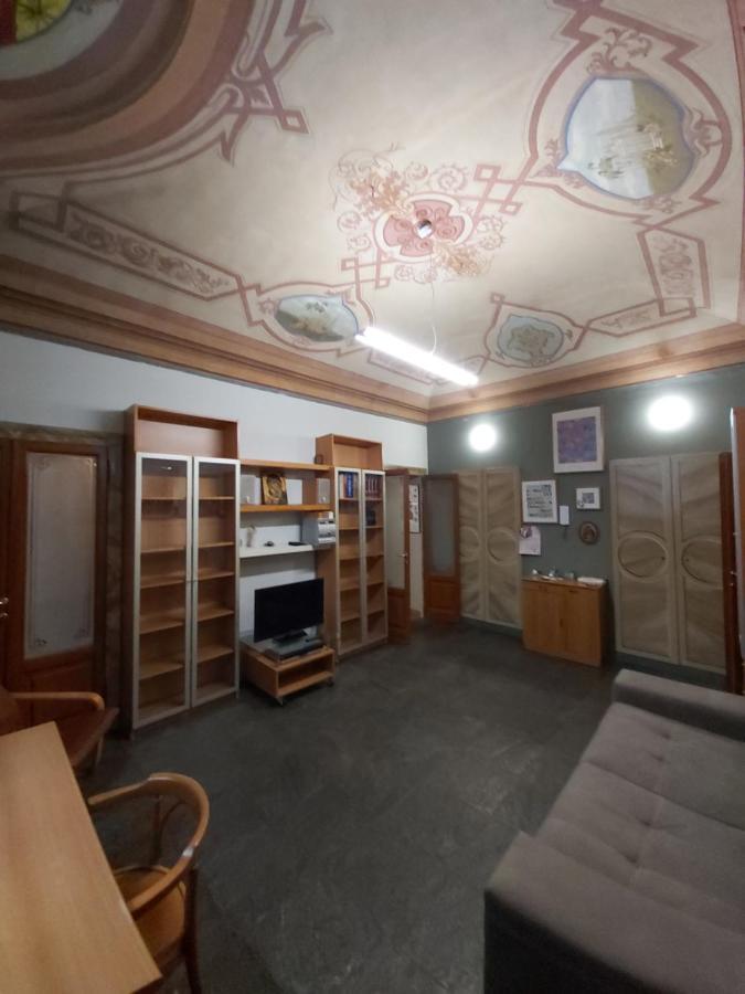 Appartamento Pallavicino Nel Centro Storico Di Cremona Bagian luar foto