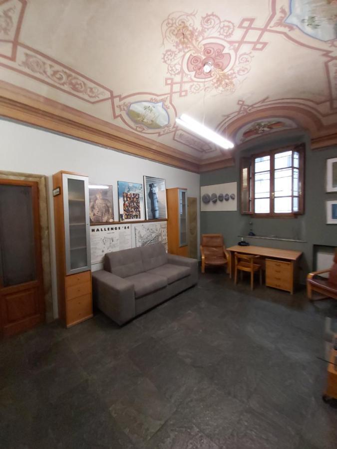 Appartamento Pallavicino Nel Centro Storico Di Cremona Bagian luar foto