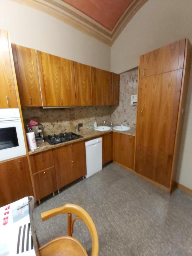 Appartamento Pallavicino Nel Centro Storico Di Cremona Bagian luar foto